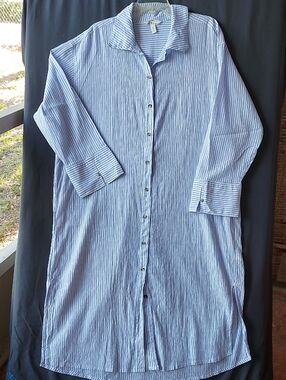 H&M  100% Cotton Blue and White Striped Long Button-Down Shirt